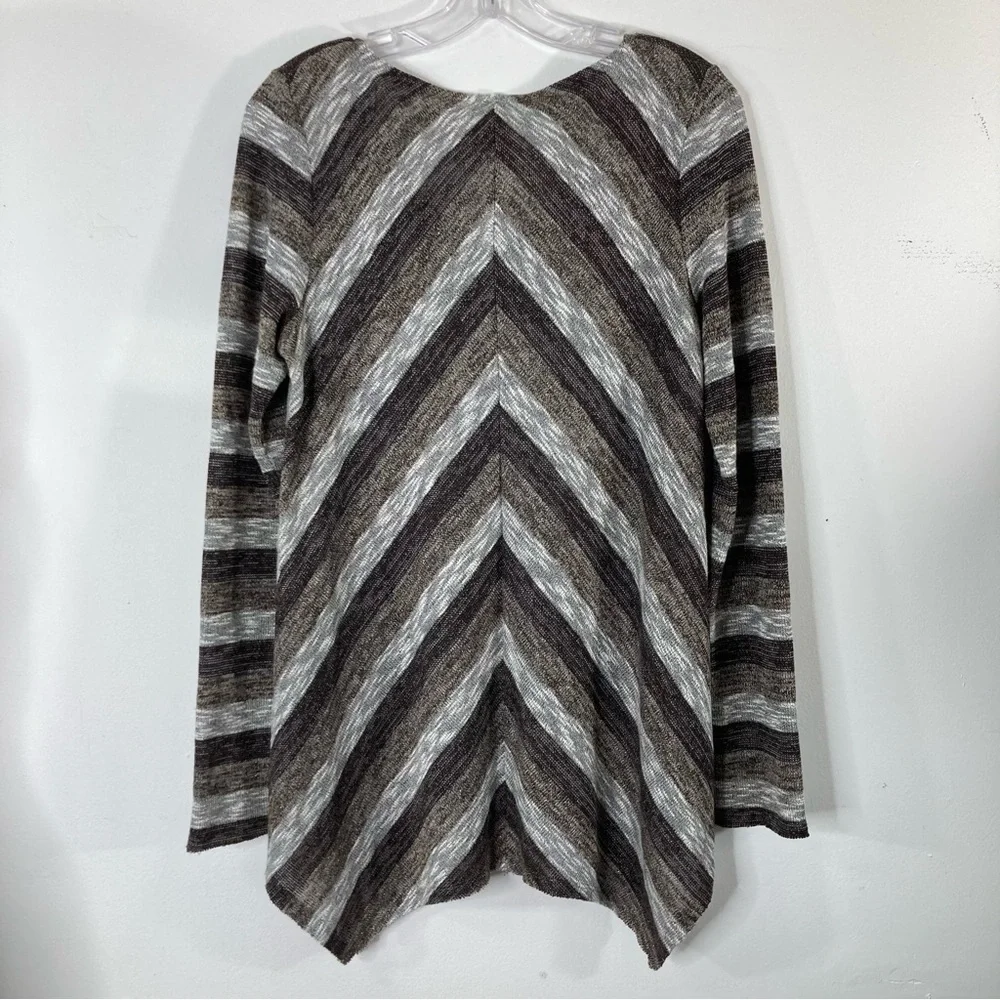 Knox Rose ✨ Cozy Chevron Tunic – Effortless Boho Vibes ✨ - Picture 3 of 12